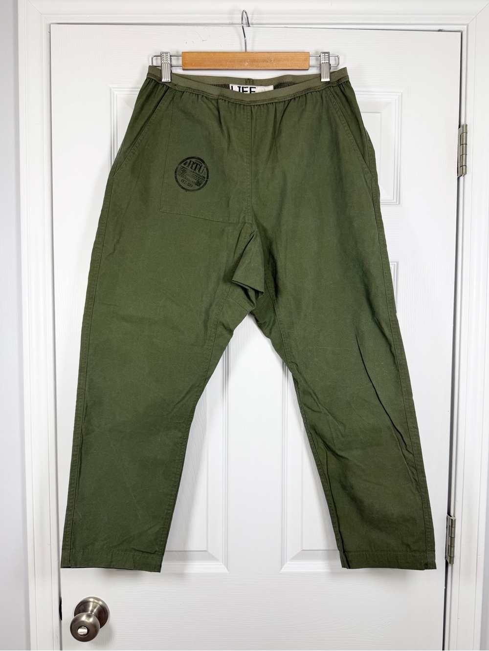 Free City Size M • Green Karate Bag Barrel Leg Pants.